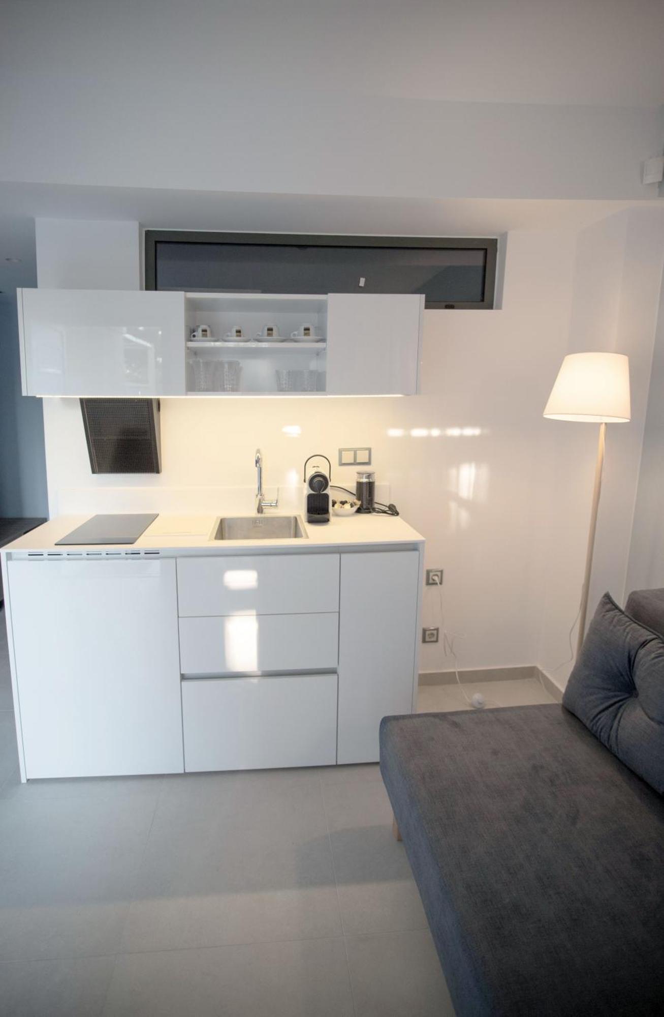 8 Boutique Suites Nea Poteidaia Quarto foto